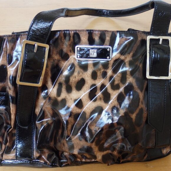 ALMOST NEW/NEVER WORN: Large Leopard Handbag/Tote | NY & Co | zip close - Picture 1 of 8